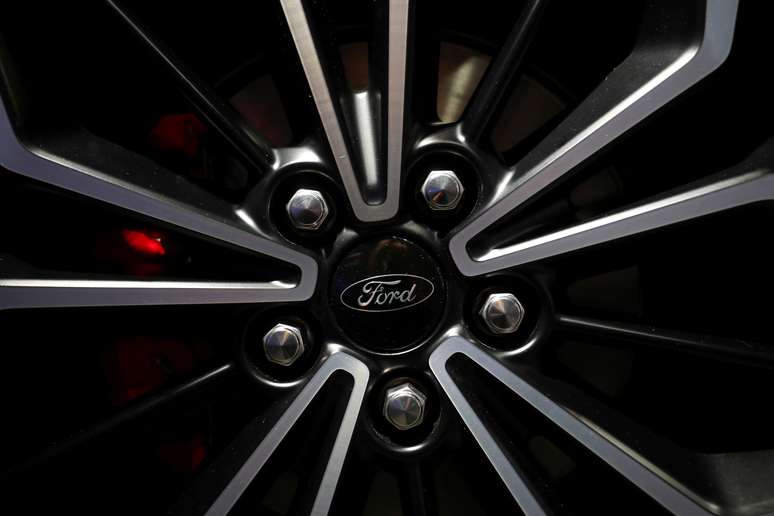 Roda de um Ford Focus&eacute; mostrado durante feira automobil&iacute;stica. 10/4/2018. REUTERS/Hannah McKay