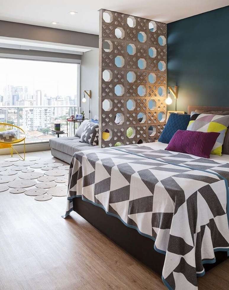 27- A cortina de vidro substitui as janelas convencionais. Fonte: Doob Arquitetura /Cr&eacute;dito Julia Ribeiro