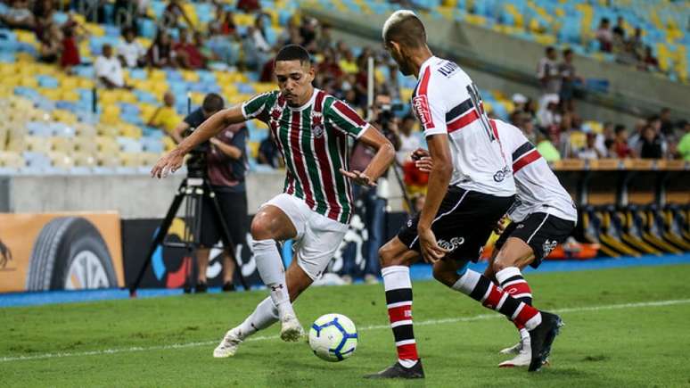 Gilberto pede atenção do Fluminense contra Santos (Foto: LUCAS MERÇON / FLUMINENSE F.C.)