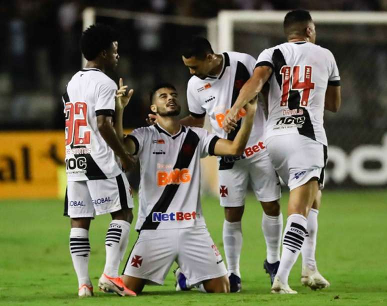 Vasco bateu o Santos em casa, pela Copa do Brasil, mas não se classificou na Copa do Brasil (Foto: Andre Melo Andrade/AM Press)