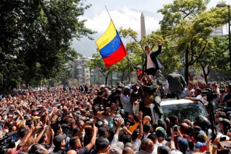 Juan Guaidó usou o Twitter para convocar novos protestos em 1º de maio