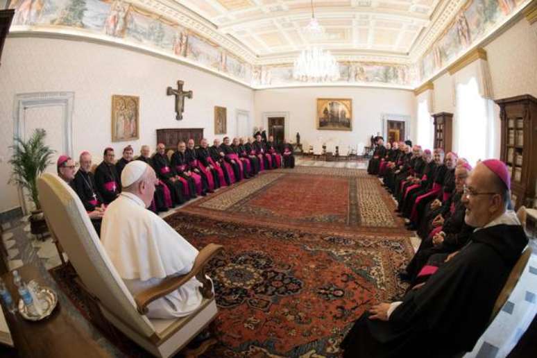 Papa Francisco se reúne com bispos argentinos no Vaticano