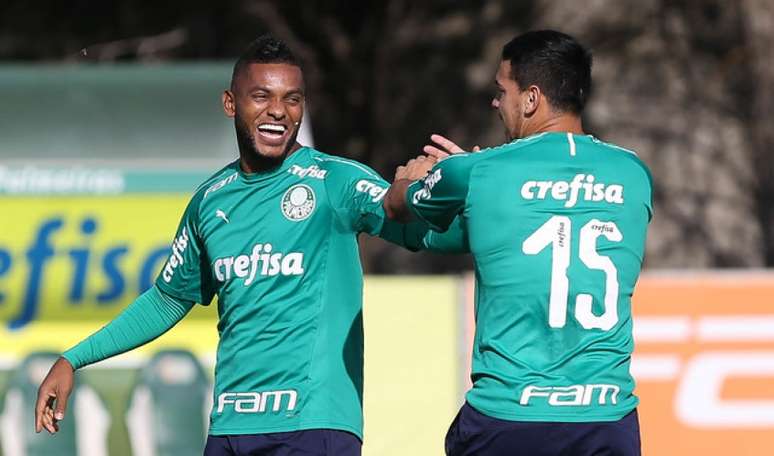 Borja apareceu para treinar ao lado de jogadores poupados da viagem para Maceió (Agência Palmeiras/Divulgação)