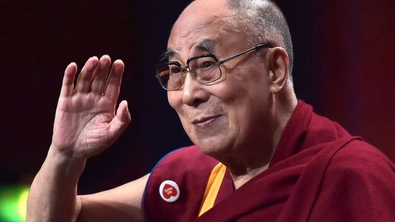 Dalai Lama também teria levantado a possibilidade de acabar com a principal figura espiritual do budismo tibetano