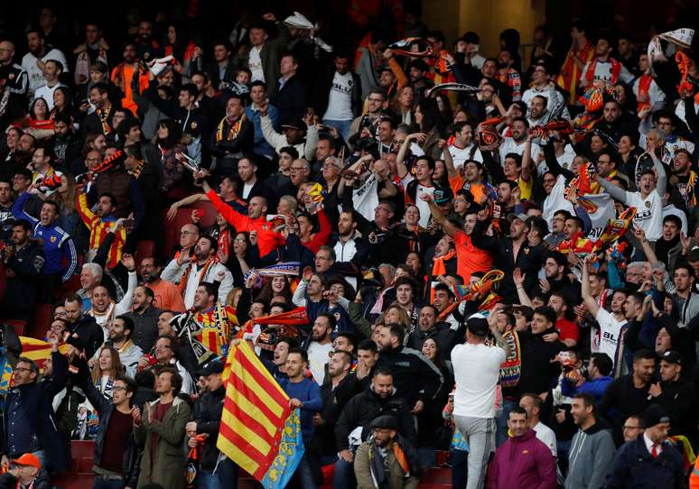 Torcedores do Valencia no estádio Emirates
02/05/2019
Action Images via Reuters/Paul Childs