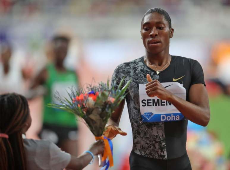 Caster Semenya faturou o ouro na etapa de Doha da Liga Diamante (Foto: KARIM JAAFAR / AFP)