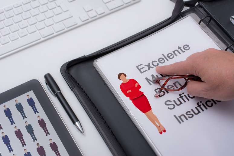 "&Eacute; preciso desconfiar de empresas que dizem que a vaga encaixa exatamente com o perfil do candidato, antes de qualquer sele&ccedil;&atilde;o"