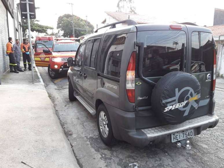 Carro de policial da Rota foi atingido por mais de 60 tiros em São Paulo