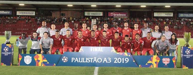 O Gr&ecirc;mio Audax conquistou o t&iacute;tulo da S&eacute;rie A3 do Campeonato Paulista ao derrotar o Monte Azul por 2 a 0 no jogo de volta