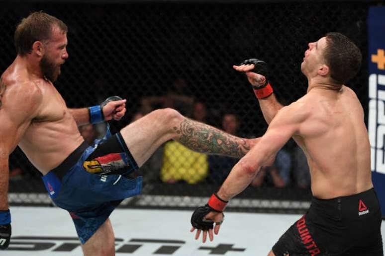 Donald Cerrone e Al Iaquinta fizeram a 'Luta da Noite' após cinco rounds de bom duelo no UFC Ottawa (Foto: Getty Images)