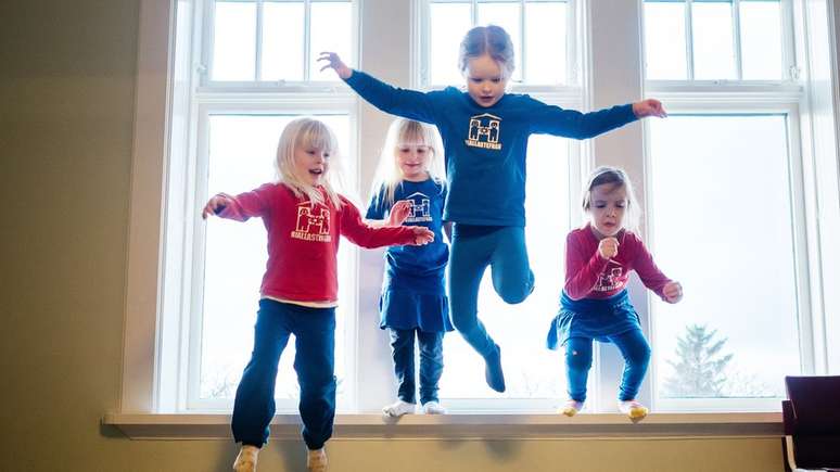 Meninas s&atilde;o estimuladas a serem assertivas e a se arriscarem mais