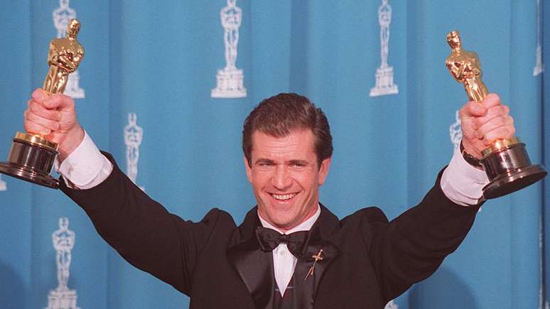 Mel Gibson ganhou mais de um Oscar por Coração Valente - mas isso não o livrou das críticas sobre as imprecisões históricas no filme sobre o guerreiro escocês William Wallace