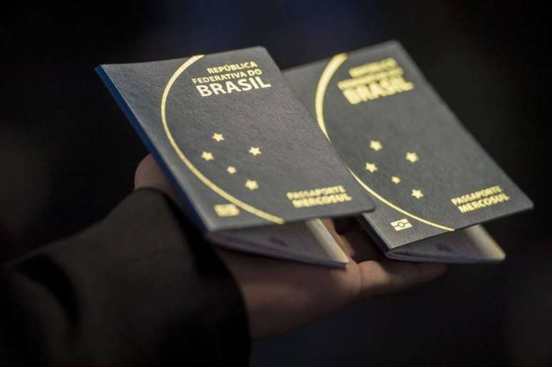 E-mail solicitava a retirada do passaporte em um prazo de 90 dias