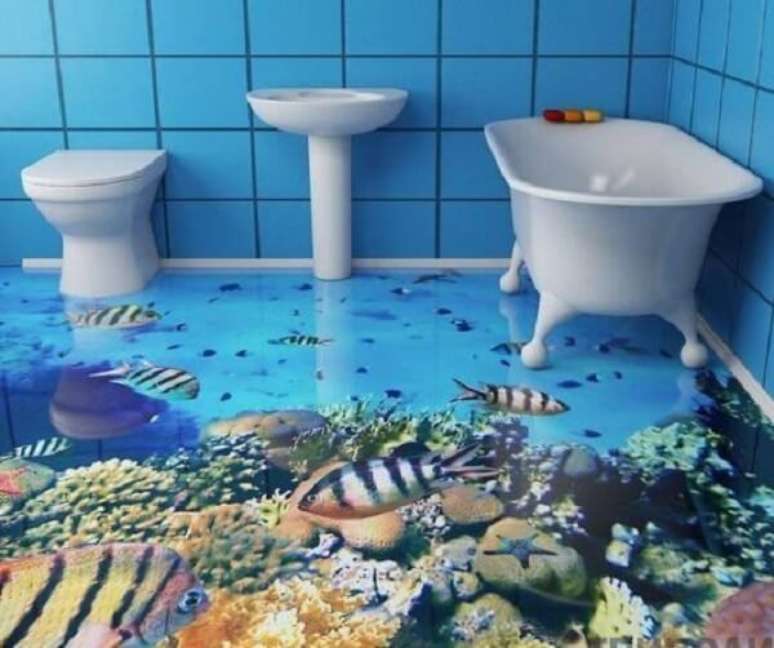 12 – Adesivo 3D para piso com temática de oceano para banheiro. Fonte: Casa e Construção
