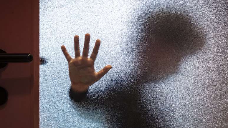 No M&eacute;xico, casos de abuso sexual de menores s&atilde;o comuns. 9,4% das mulheres no M&eacute;xico sofreram abuso sexual na inf&acirc;ncia, de acordo com a Pesquisa Nacional sobre a Din&acirc;mica das Rela&ccedil;&otilde;es de Fam&iacute;lias 2016, do Instituto Nacional de Estat&iacute;stica e Geografia (INEGI): Em 20,1% desses casos, o algoz era um tio. Em 5,8%, o pai.