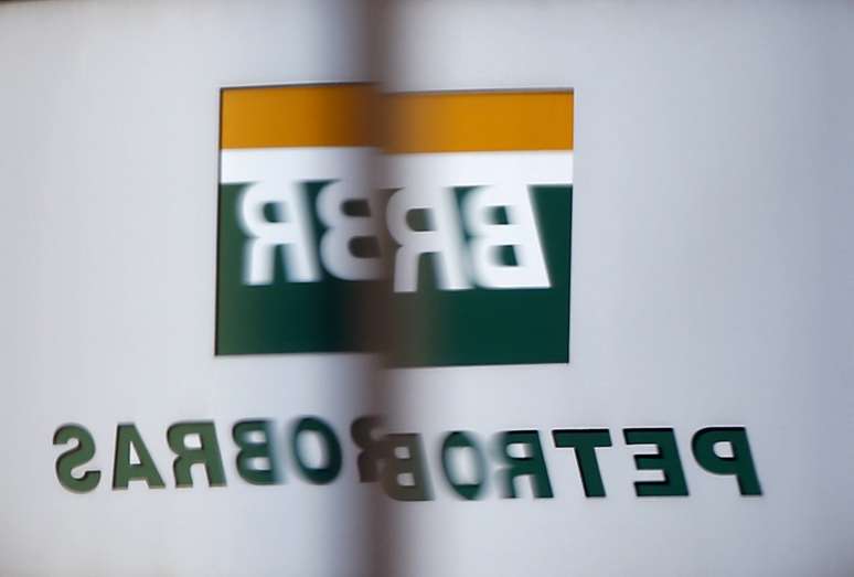 Cerca de 10% dos funcionários da Petrobras já podem se aposentar