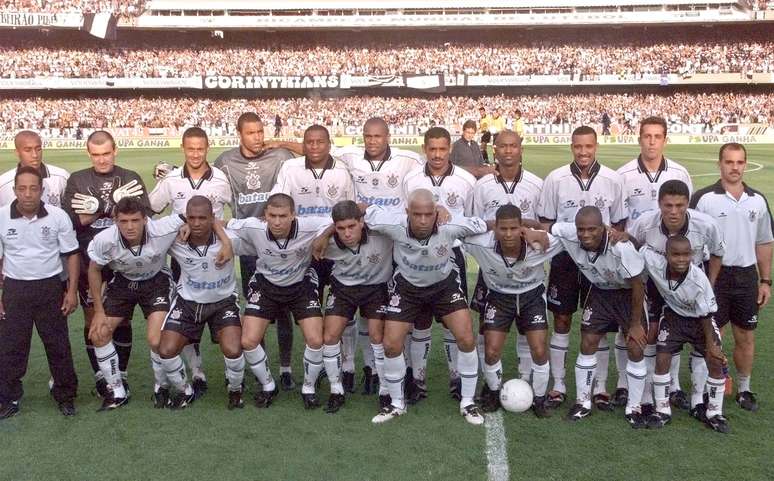 Time do Corinthians na final do Campeonato Brasileiro de 1999