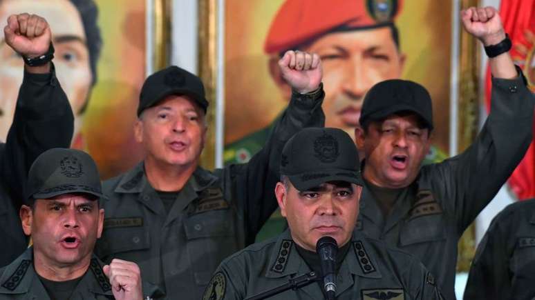 O Exército venezuelano é muito corporativista e até agora permaneceu em sua maioria fiel ao governo