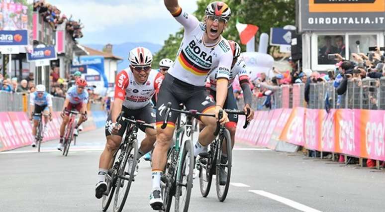 Pascal Ackermann vence a segunda etapa do Giro d'Itália (Foto: Divulgação)