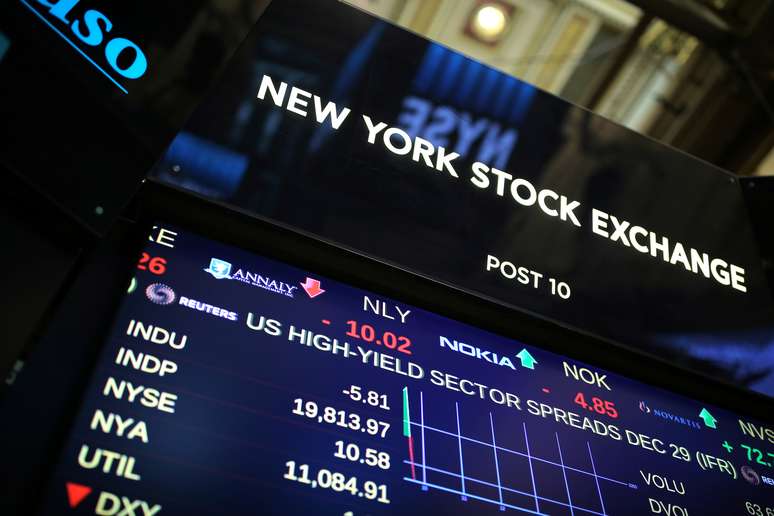 Visão geral da Bolsa de Valores de Nova York (NYSE) em Manhattan
30/12/2016
REUTERS/Stephen Yang
