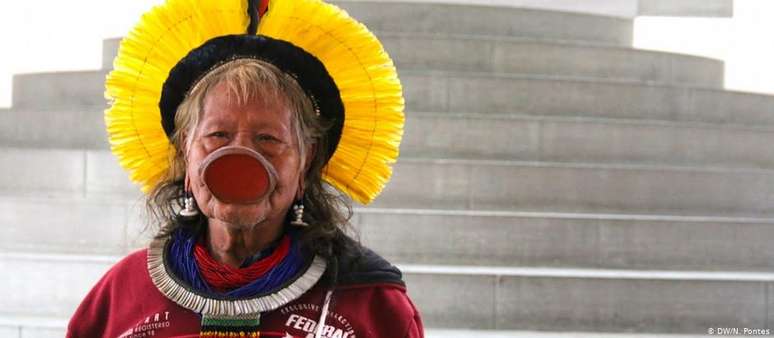 Cacique Raoni pretende arrecadar fundos para proteger reserva do Xingu e povos que nela habitam
