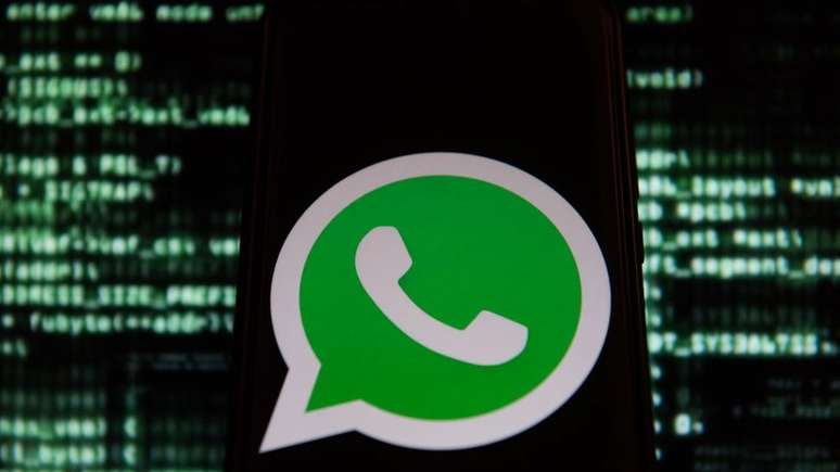 O WhatsApp recomenda atualizar o telefone como medida de segurança