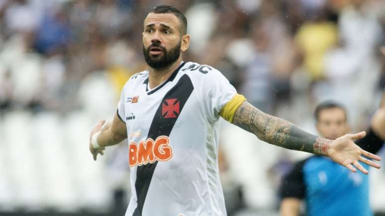 Leandro Castan lesionou a coxa esquerda em duelo contra o Santos, na Copa do Brasil Celso Pupo/Fotoarena