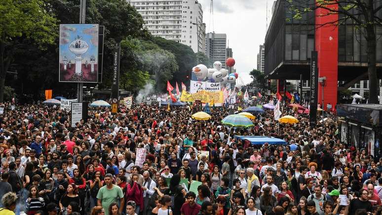 Protesto nesta quarta em São Paulo; onda de manifestações é reação a cortes nas verbas de universidades