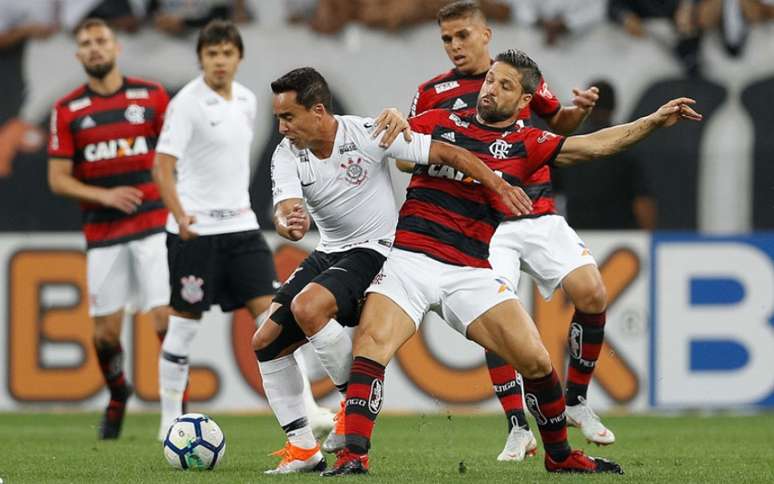 Flamengo retorna à Arena para revanche contra Corinthians (Foto:Marcelo Machado de Melo/Fotoarena)