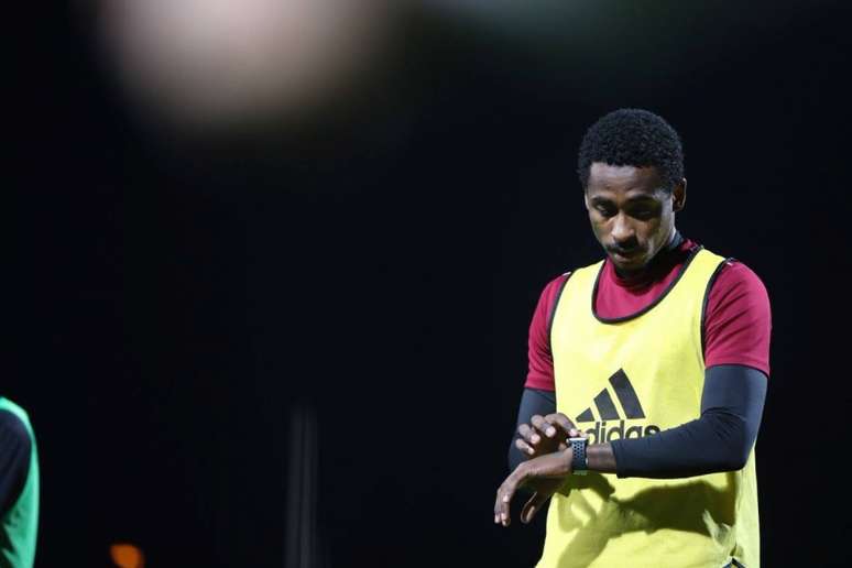 Brasileiro em treino do Al Faisaly (Foto: Divulgação)