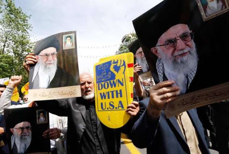 Protesto contra os Estados Unidos em Teerã, capital do Irã