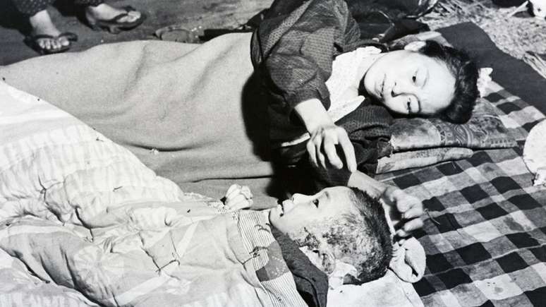 No fim de 1945, a bomba e a radiação subsequente já haviam matado pelo menos 140 mil pessoas