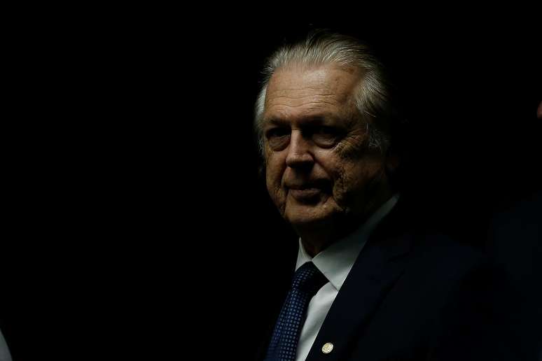 Presidente do PSL, Luciano Bivar, no Congresso, em Brasília 20/2/2019 REUTERS/Adriano Machado