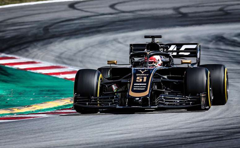 Piloto reserva da Haas, Fittipaldi não demorou para se acostumar com o VF-19 em Barcelona