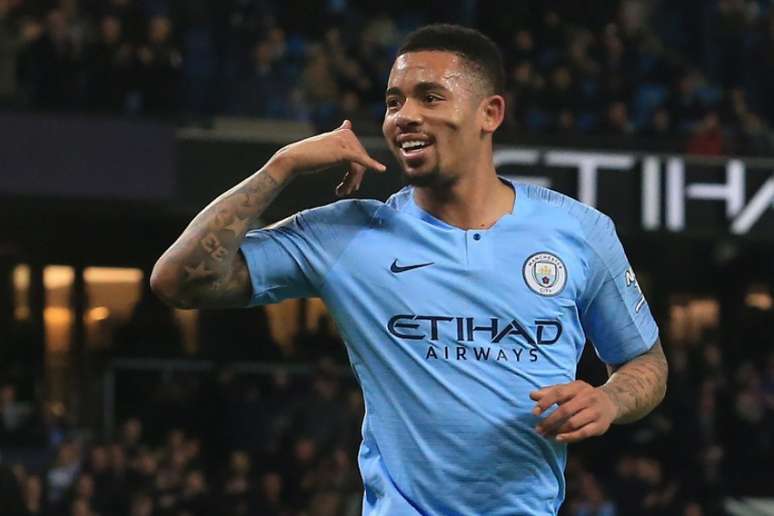 Jesus em campo pelo Manchester City (Foto: AFP)