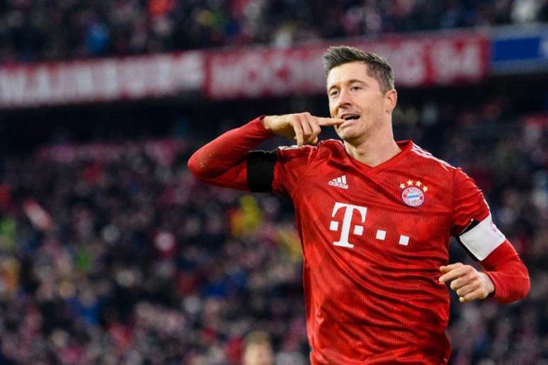 Lewandowski já marcou 38 gols em 45 partidas nesta temporada (Foto: AFP)