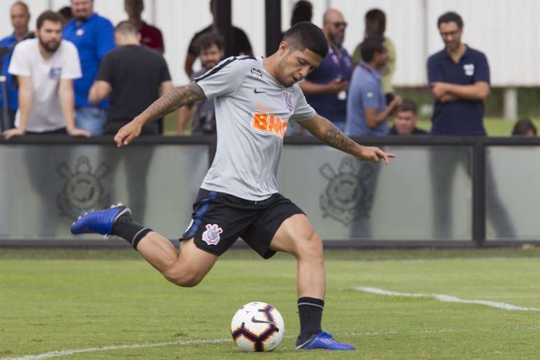 Paraguaio não conseguiu convencer com a camisa do Corinthians (Foto: Daniel Augusto Jr/Agência Corinthians)