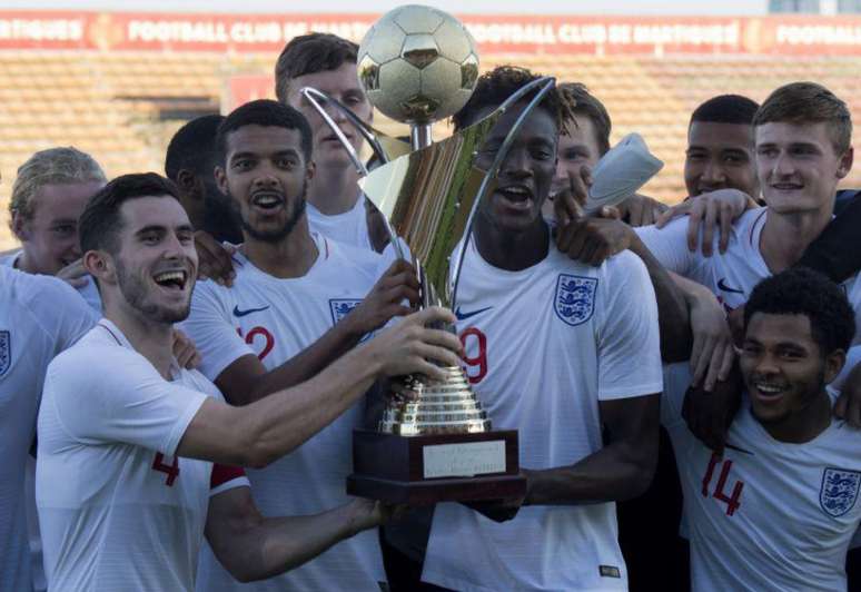 A Inglaterra é a atual campeã do Torneio de Toulon (Foto:Divulgação)