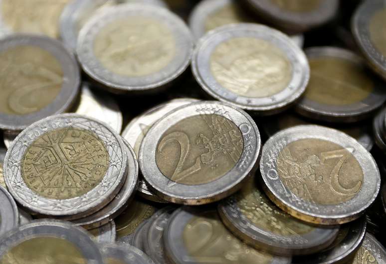 Imagem ilustrativa de moedas de euro 16/11/2017 REUTERS/Leonhard Foeger