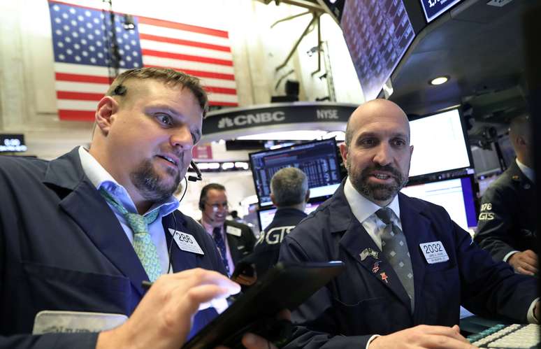 Operadores na Bolsa de Valores de Nova York. 14/05/2019. REUTERS/Brendan McDermid