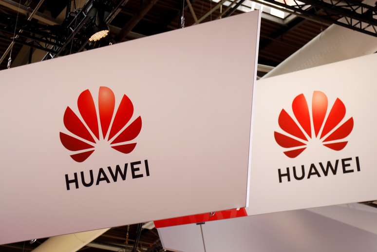 Logotipo da Huawei durante evento do setor de tecnologia, em Paris. 16/5/2019. REUTERS/Charles Platiau