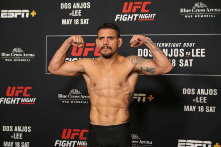 Rafael dos Anjos bateu o peso da divisão dos meio-médios para encarar o americano Kevin Lee (Foto: Getty Images)