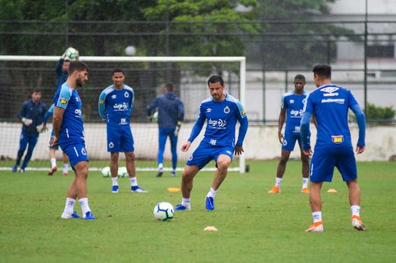 Sob chuva, a Raposa encerrou sua preparação para encarar novamente o Flu- Vinnicius Silva/Cruzeiro