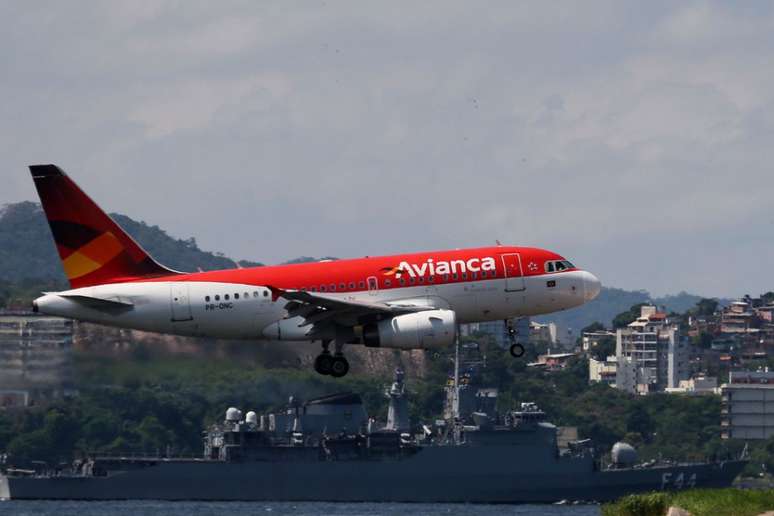 Com dívidas de R$ 2,7 bi, Avianca Brasil entra com pedido de falência
