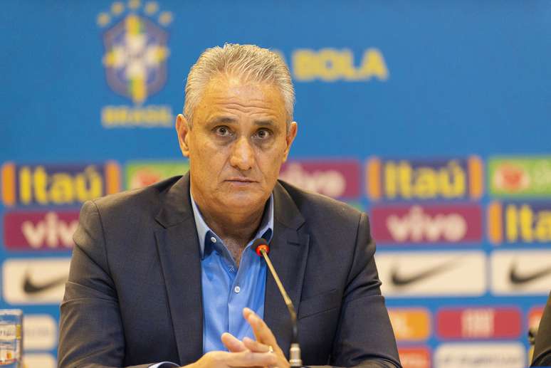 Técnico Tite divulga a lista com os nomes dos 23 jogadores que vão representar o Brasil na Copa America, na Sede CBF, no Rio de Janeiro, RJ, na manhã desta sexta-feira (17)