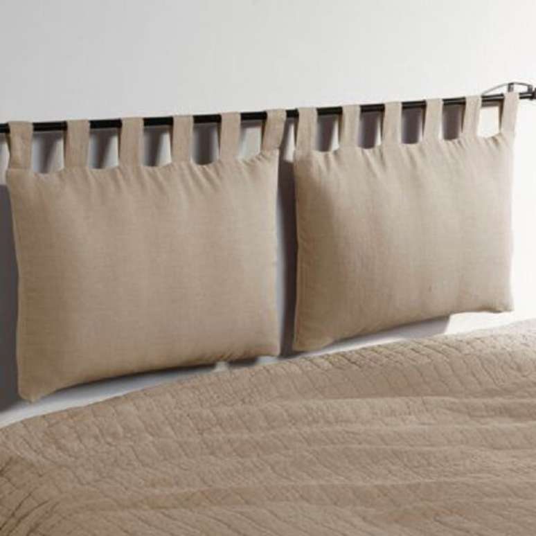 11. Traga maior conforto para o quarto incluindo uma cabeceira de almofada. Fonte: Pinterest