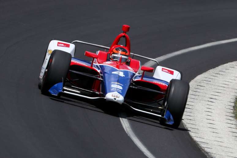 Matheus Leist conquista lugar na oitava fila da Indy 500