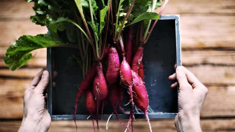 Encontrado em legumes como beterraba, os nitritos também ajudam a formar óxido nítrico, que reduz a pressão arterial