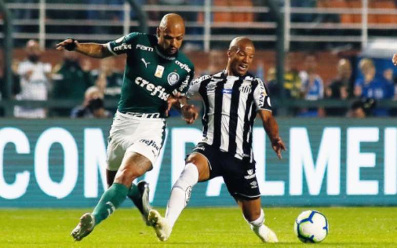 Felipe Melo recebeu cartão amarelo após discussão com Jean Mota (Foto: Luis Moura / WPP)