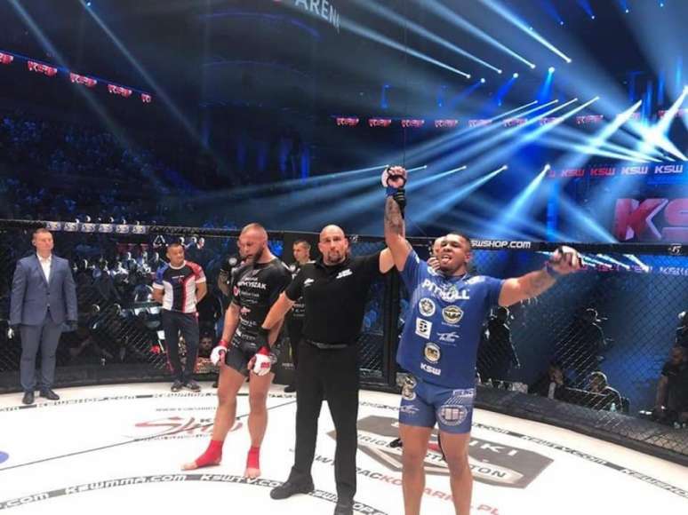 Luis Henrique 'KLB', ex-lutador do UFC, estreou com boa vitória no KSW 49, no último sábado (Foto: Divulgação)